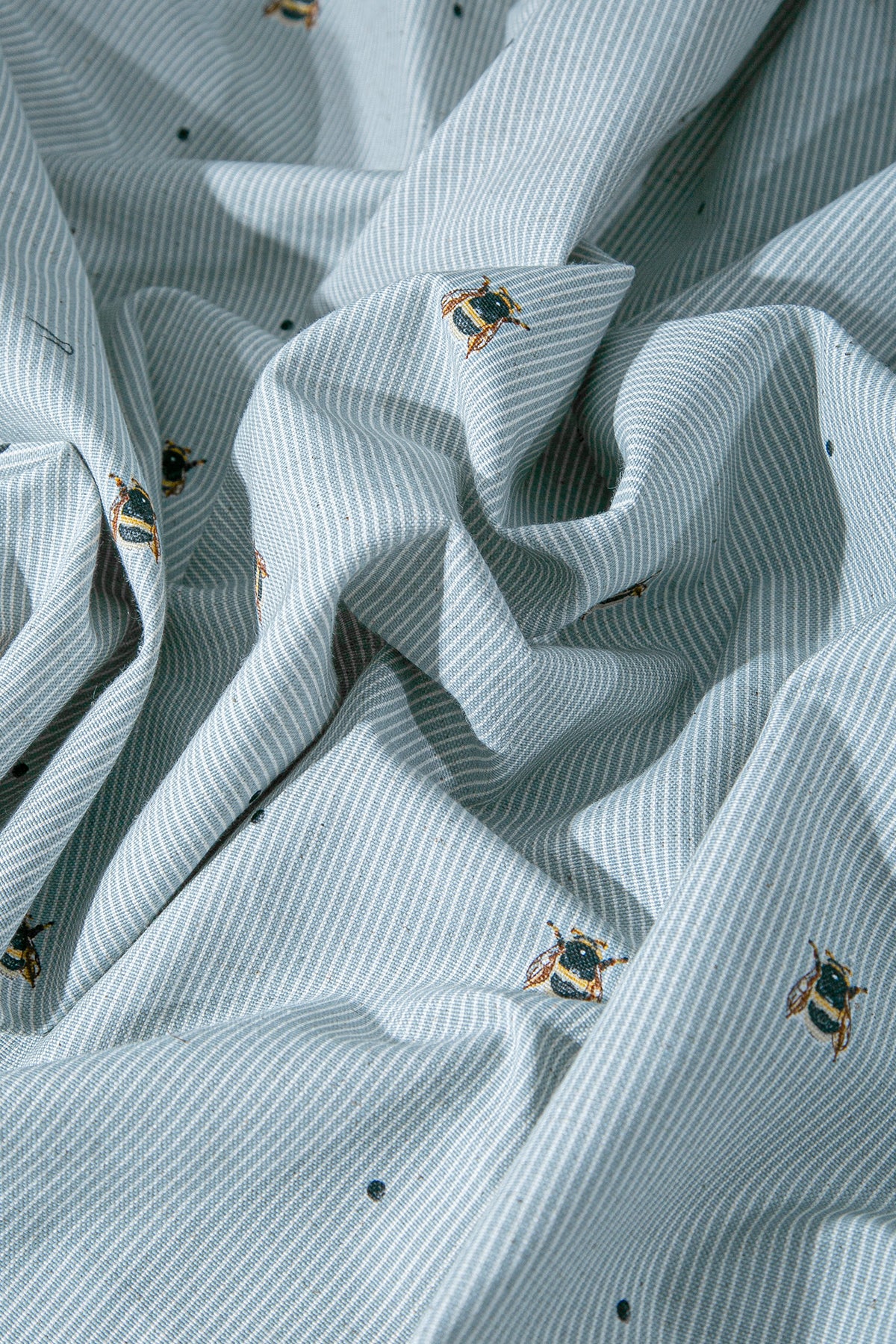 Çocuk Astarlı Fon Perde Arı Desenli Gri V4 180x225